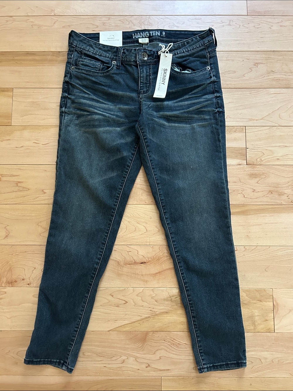 Hang Ten Skinny Jeans in Washed Black-Blue